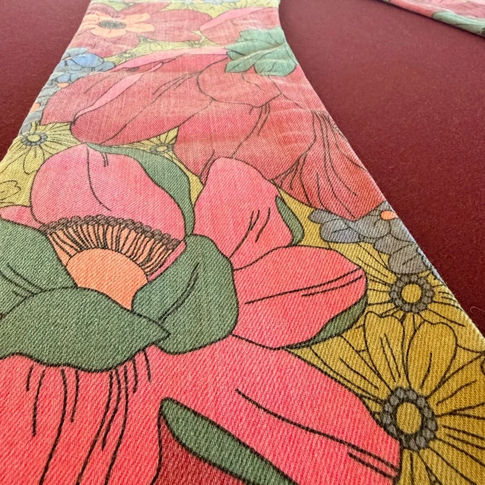 MOTHER DENIM Multicolor Patch Pocket Insider Flood Jeans in Psychic Floral - Picture 6 of 9